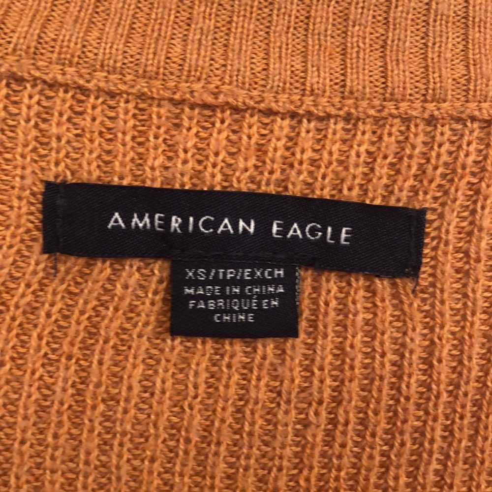 🍂 AE Buttoned Sweater 🍂 - Picture 4 of 4